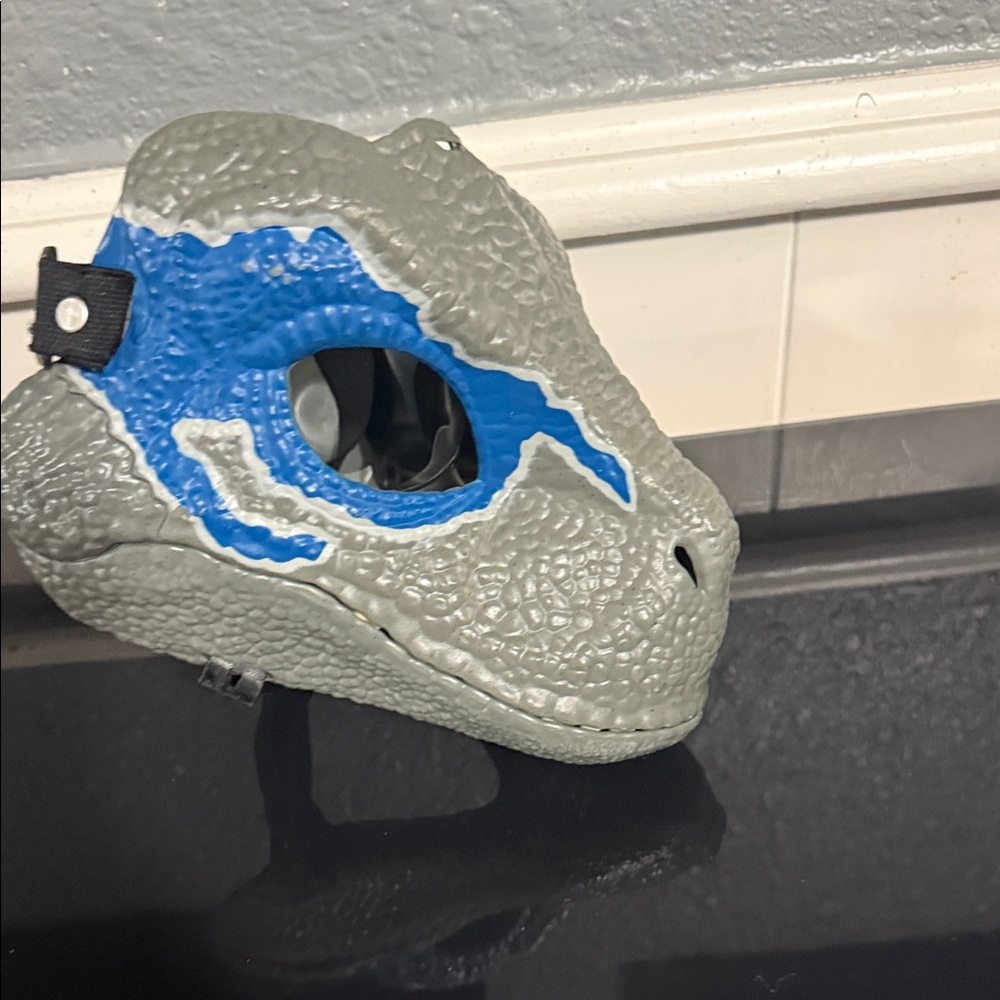 Gray and Blue Reptile Mask for Pets